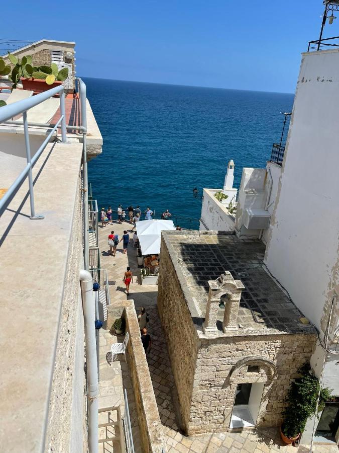 Апартаменти Dimora La Terrazza Поліньяно-а-Маре Екстер'єр фото